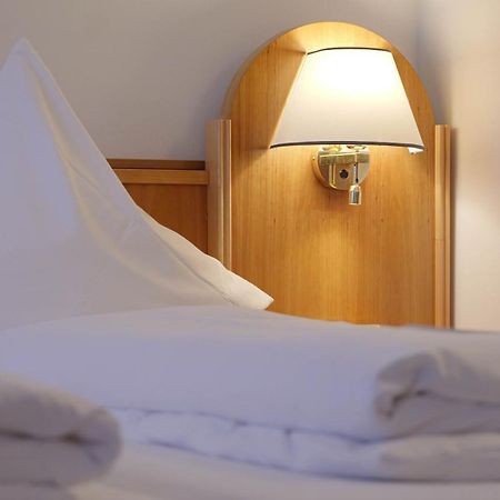 Hotel Ilbertz Garni Кельн Екстер'єр фото