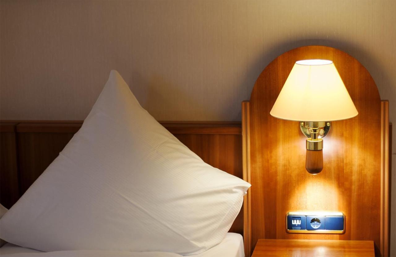 Hotel Ilbertz Garni Кельн Екстер'єр фото