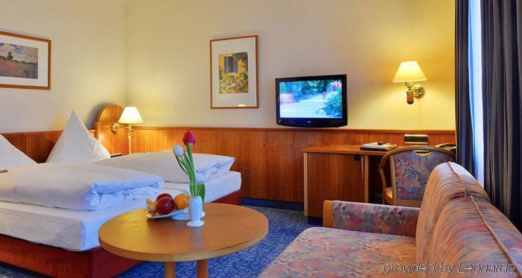 Hotel Ilbertz Garni Кельн Екстер'єр фото