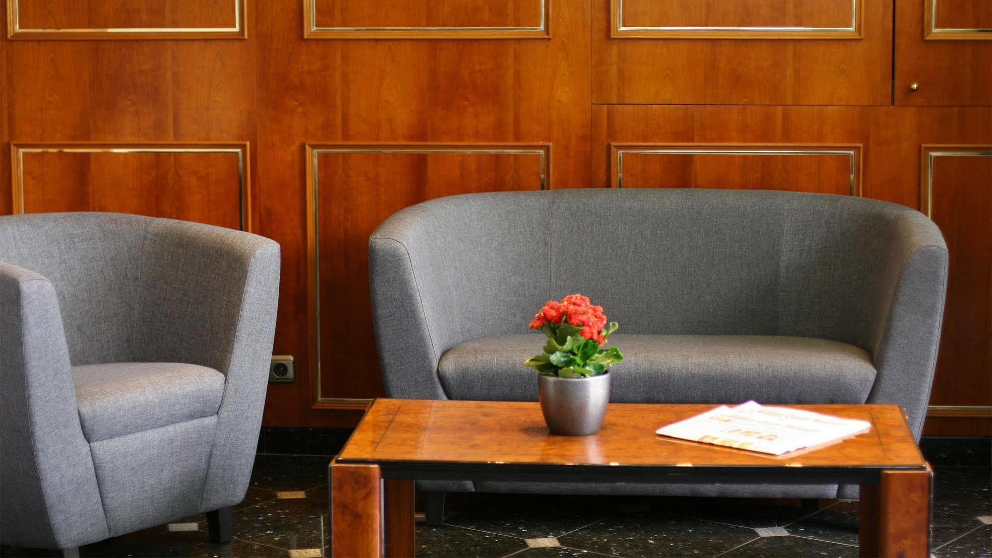Hotel Ilbertz Garni Кельн Екстер'єр фото