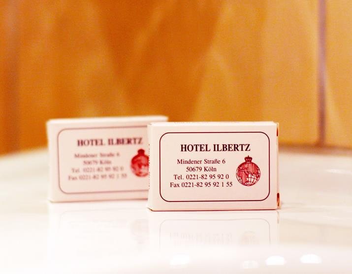 Hotel Ilbertz Garni Кельн Зручності фото